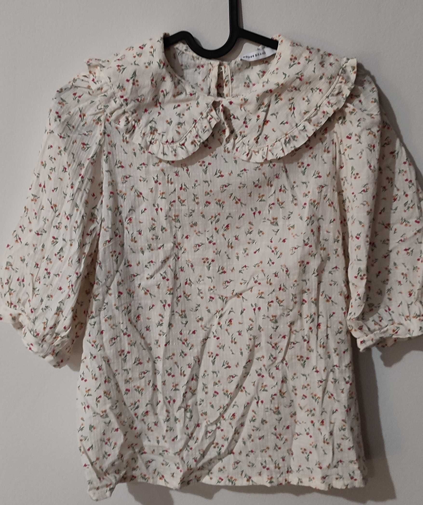 Продавам дамски комплекти, пола Desigual  и блузи