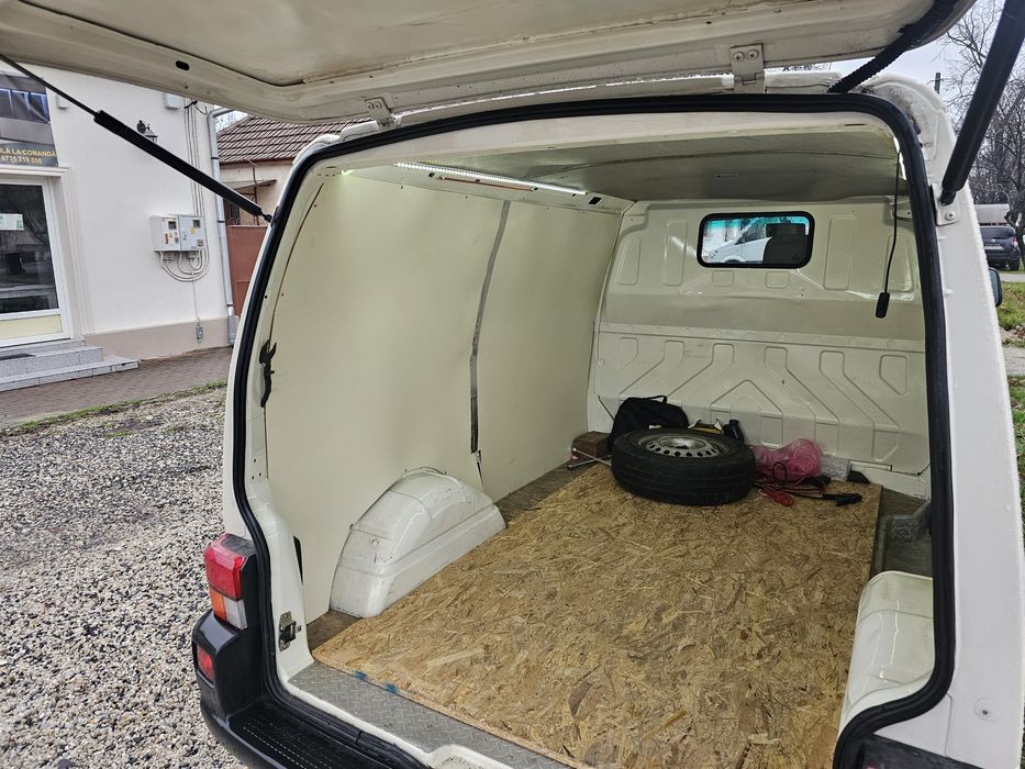 Vand VW T4 in stare impecabilă.