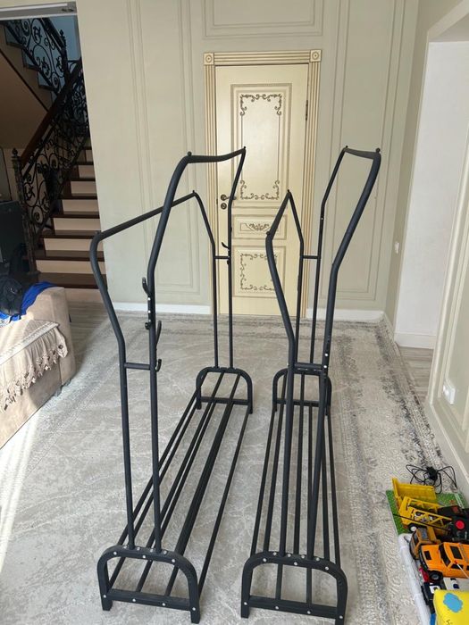 Вешалки комнатные