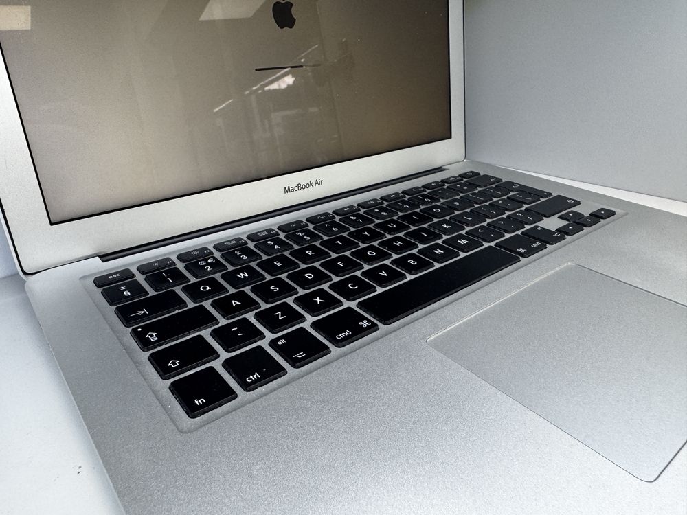 Macbook Air 2012 i7, 2.00GHz