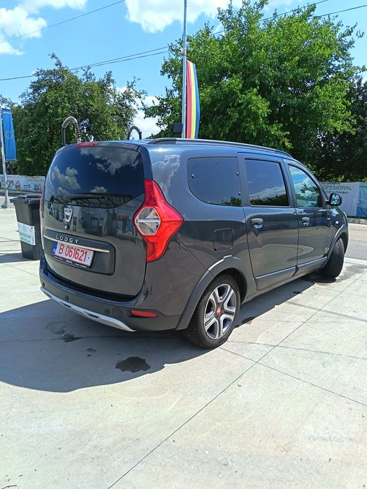 Vand Dacia Lodgy STAPWAY editie TECHROUD 1.5 116cp 7 locuri