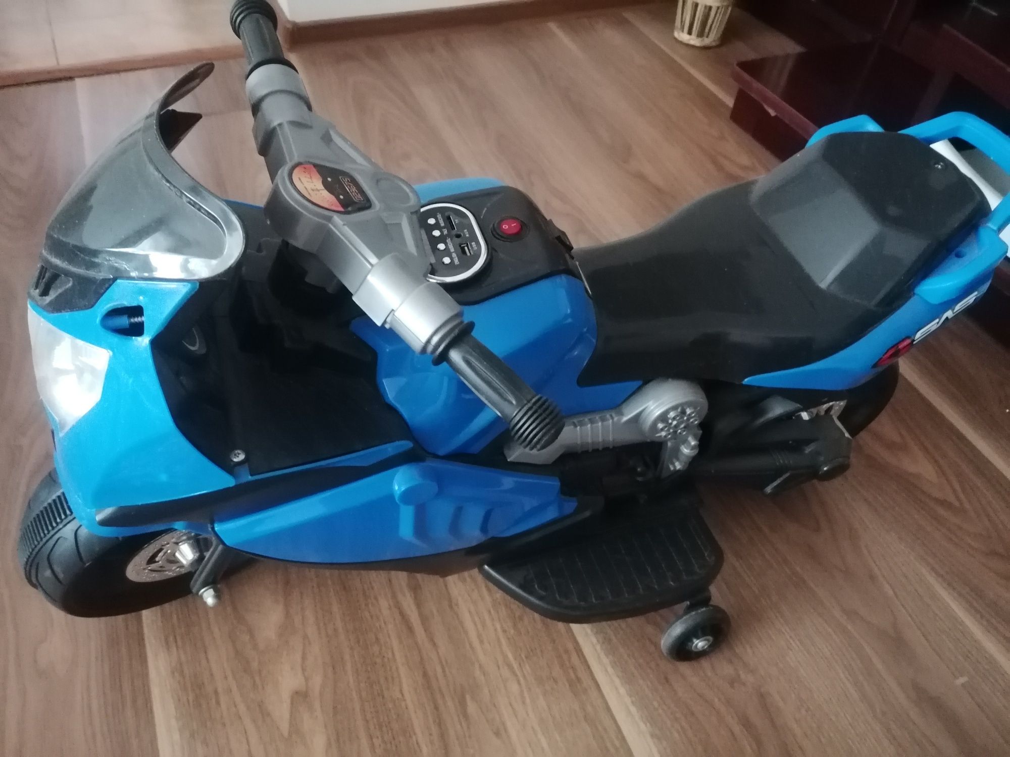 Motocicleta electrica copii, anunt valabil pana pe 12 Mai