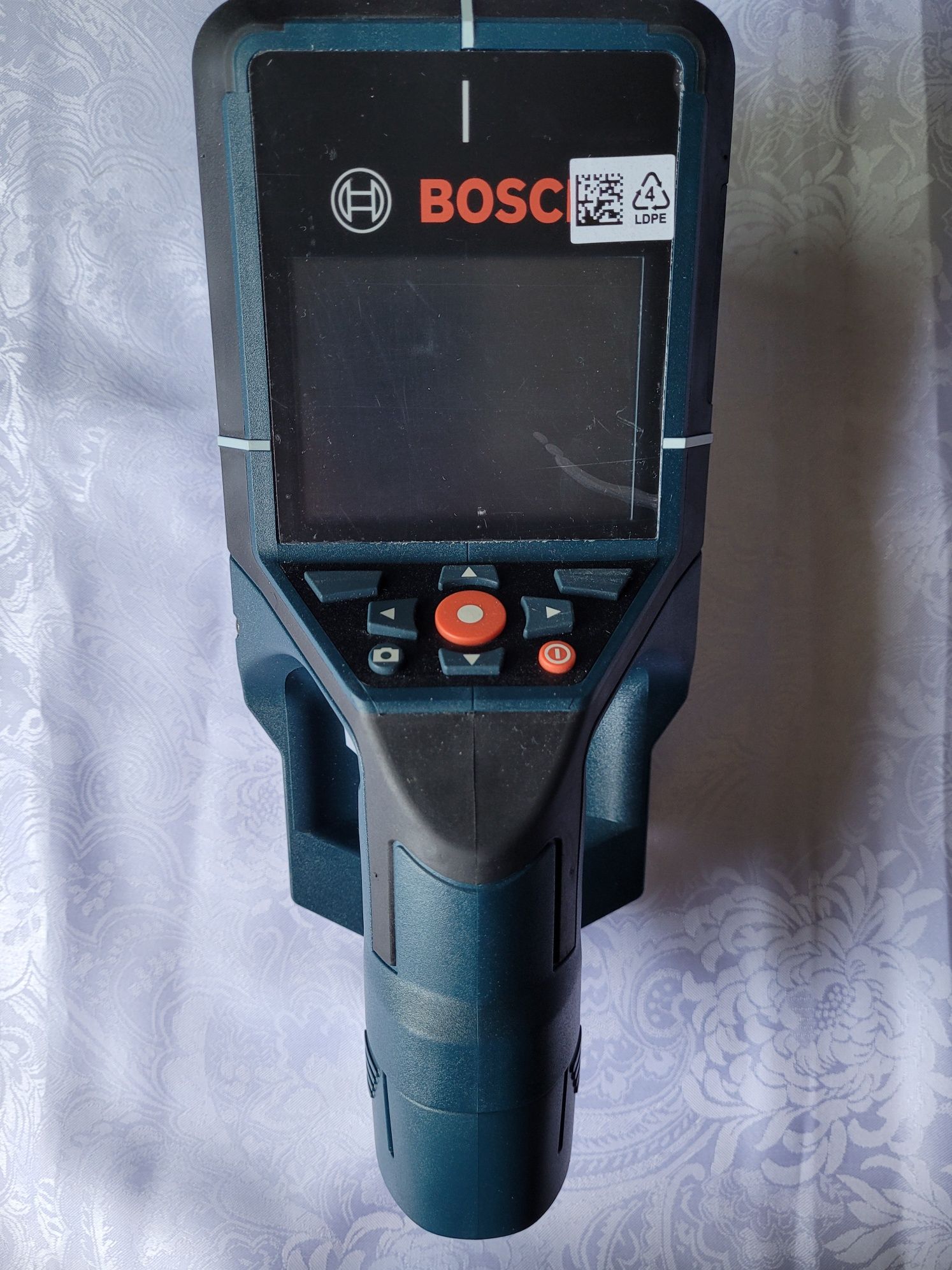 Bosch D-tect 200 c (scaner pentru detectare cabluri, fier în ziduri)