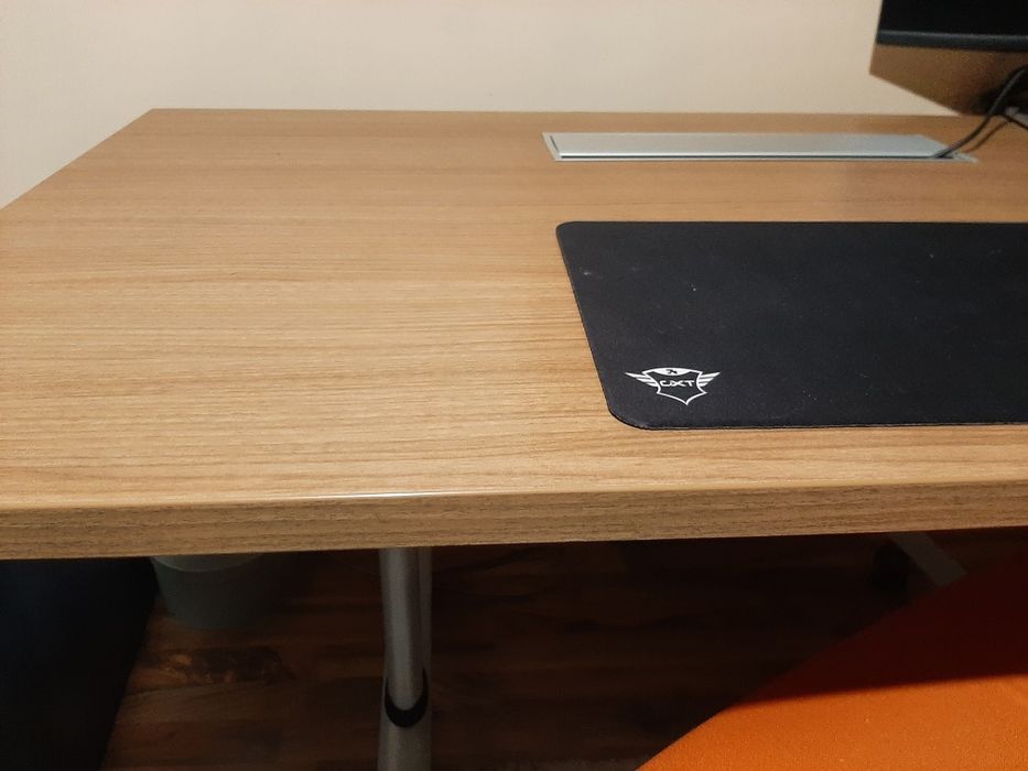 Masa birou conferinte pliabil pe perete +pe role calitate TOP