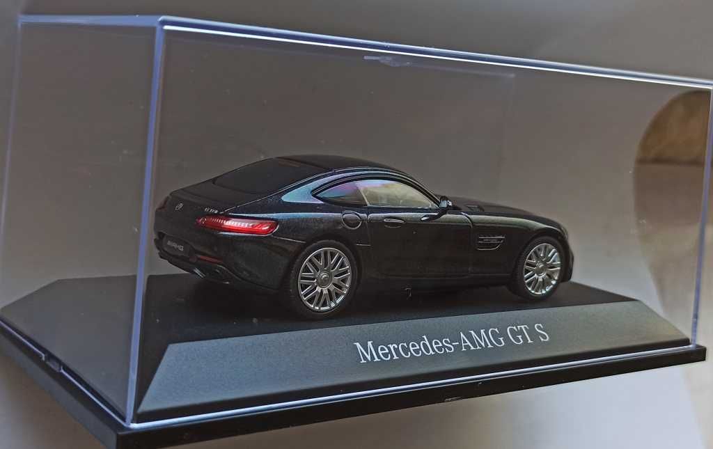Macheta Mercedes-AMG GT S 2018 - Norev 1/43