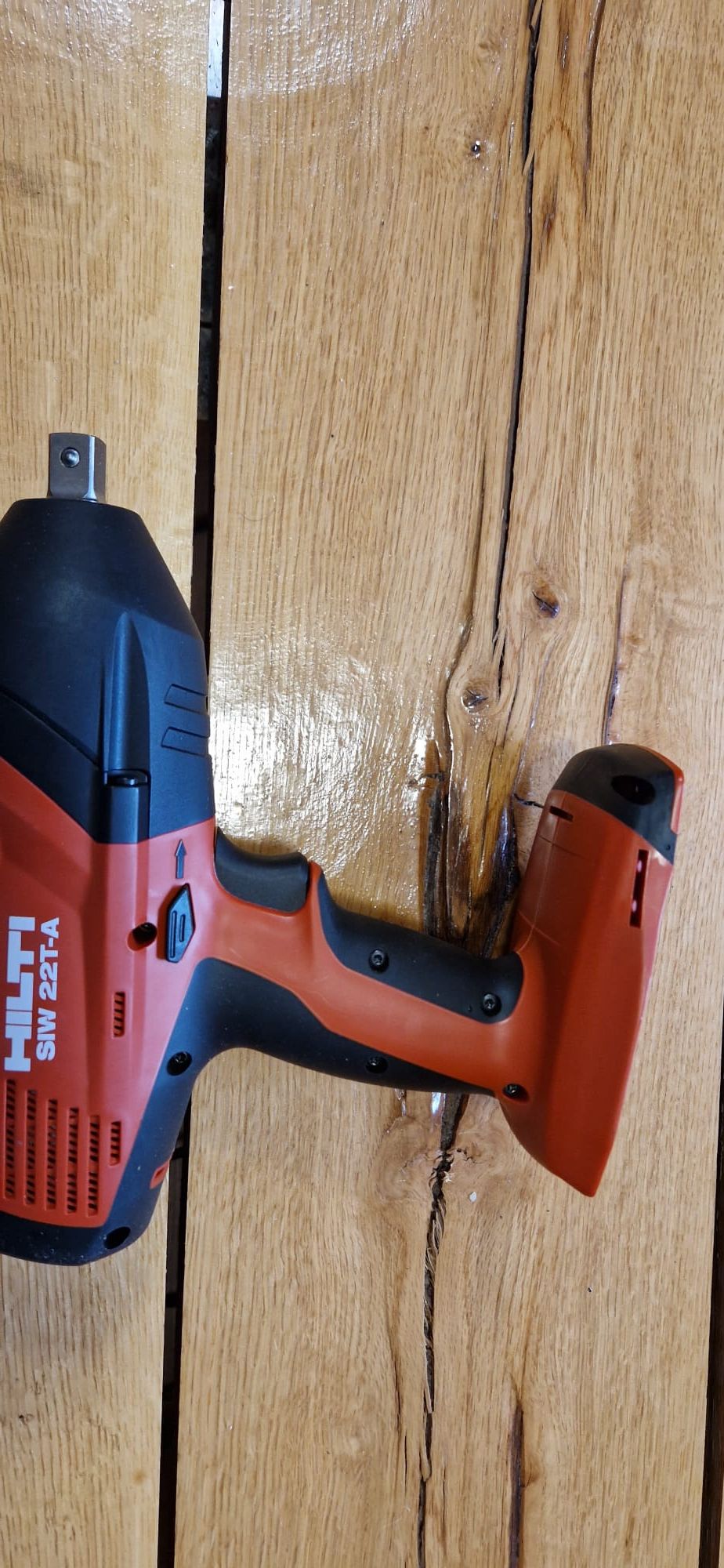 Hilti pistol de impact pe acumulator