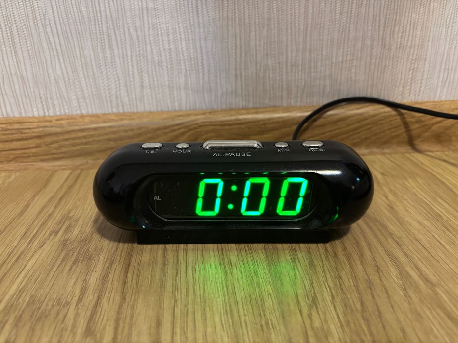 Часовник с аларма