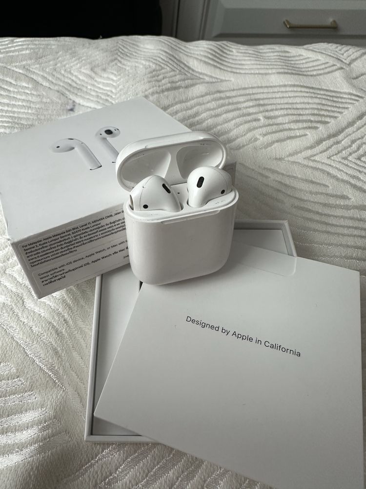 AirPods series 1