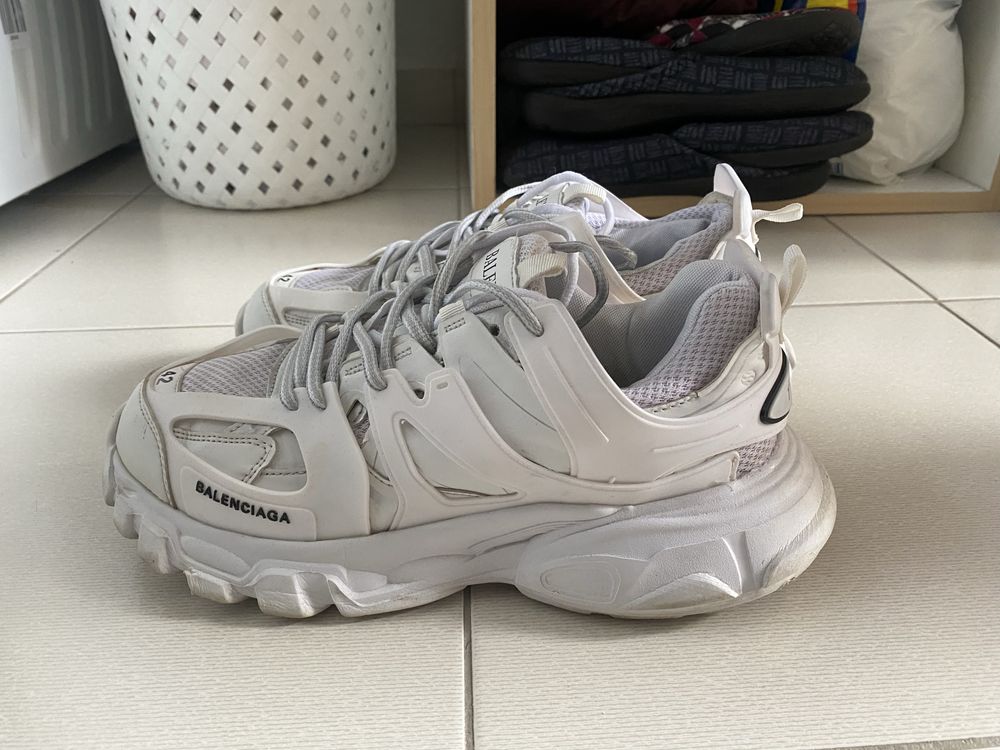 НОВ ВНОС обувки balenciaga чисто бели!!