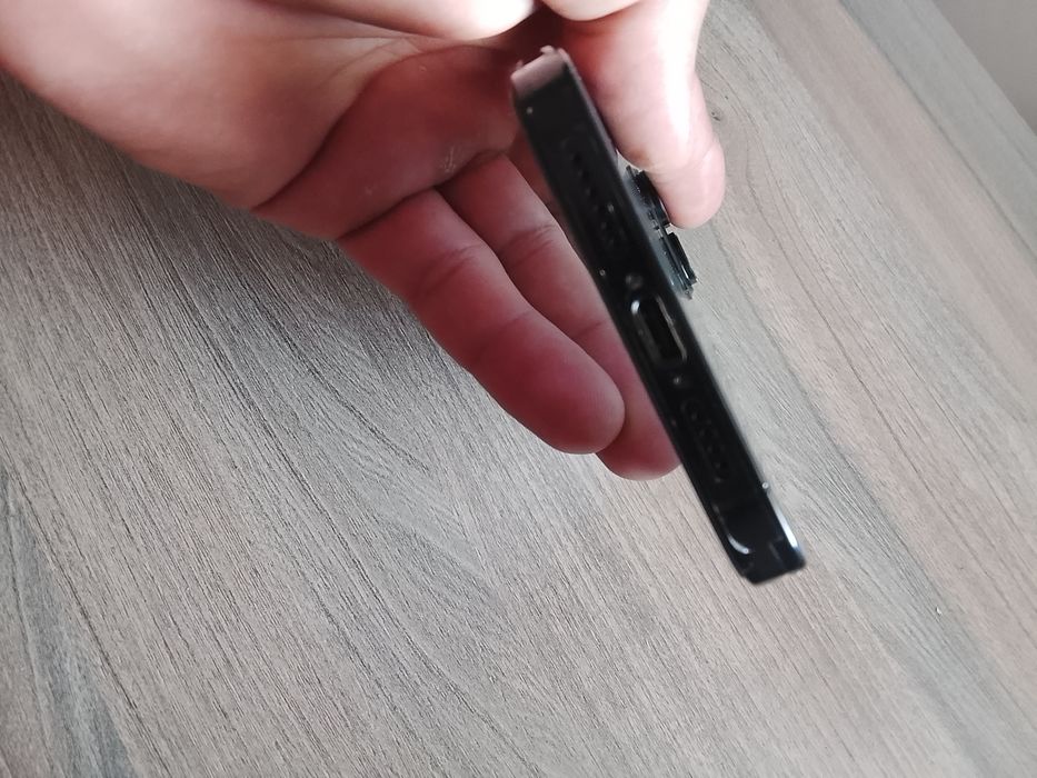 Vand 16 pro max 512 gb