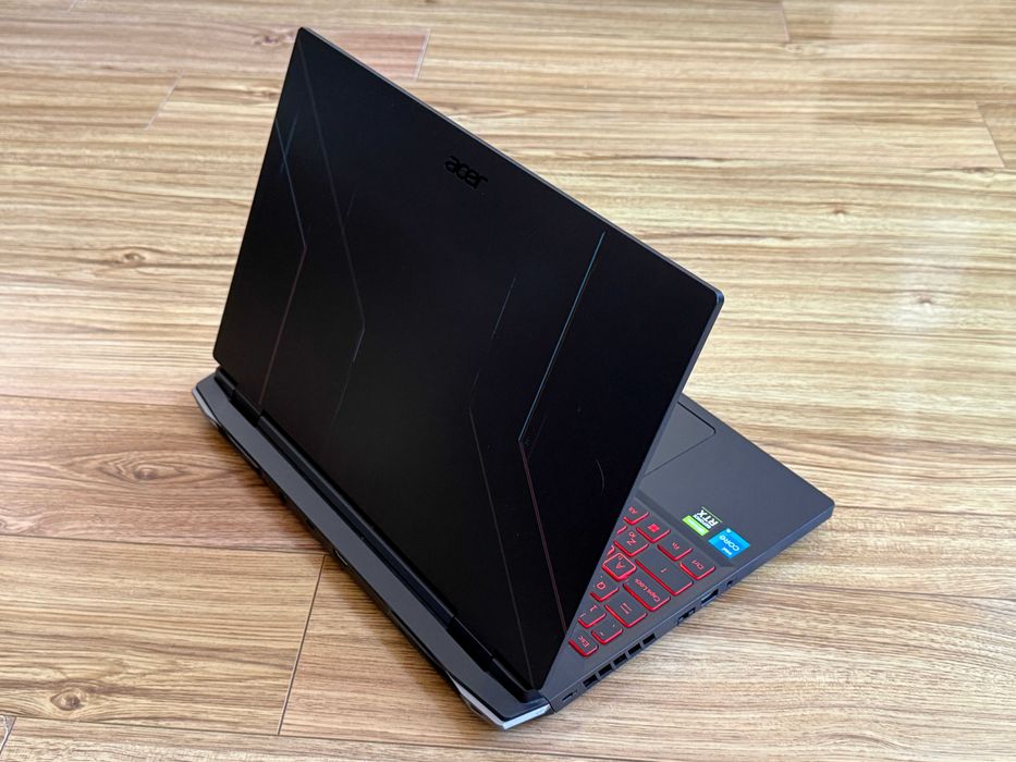 144Hz Nitro`Core i5-12450H/16GB RAM/512GB SSD/RTX 3050/FHD IPS