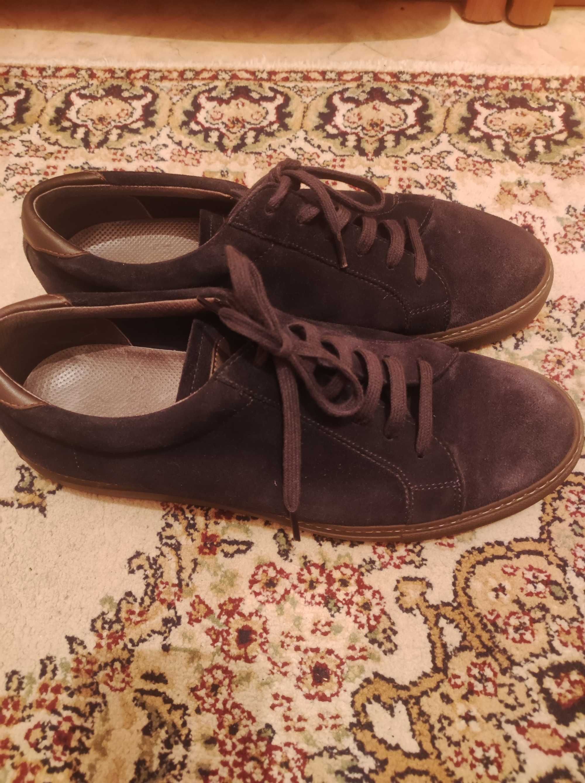 Продам оригинальную итальянскую обувь. Покупал в Милане,Италия.