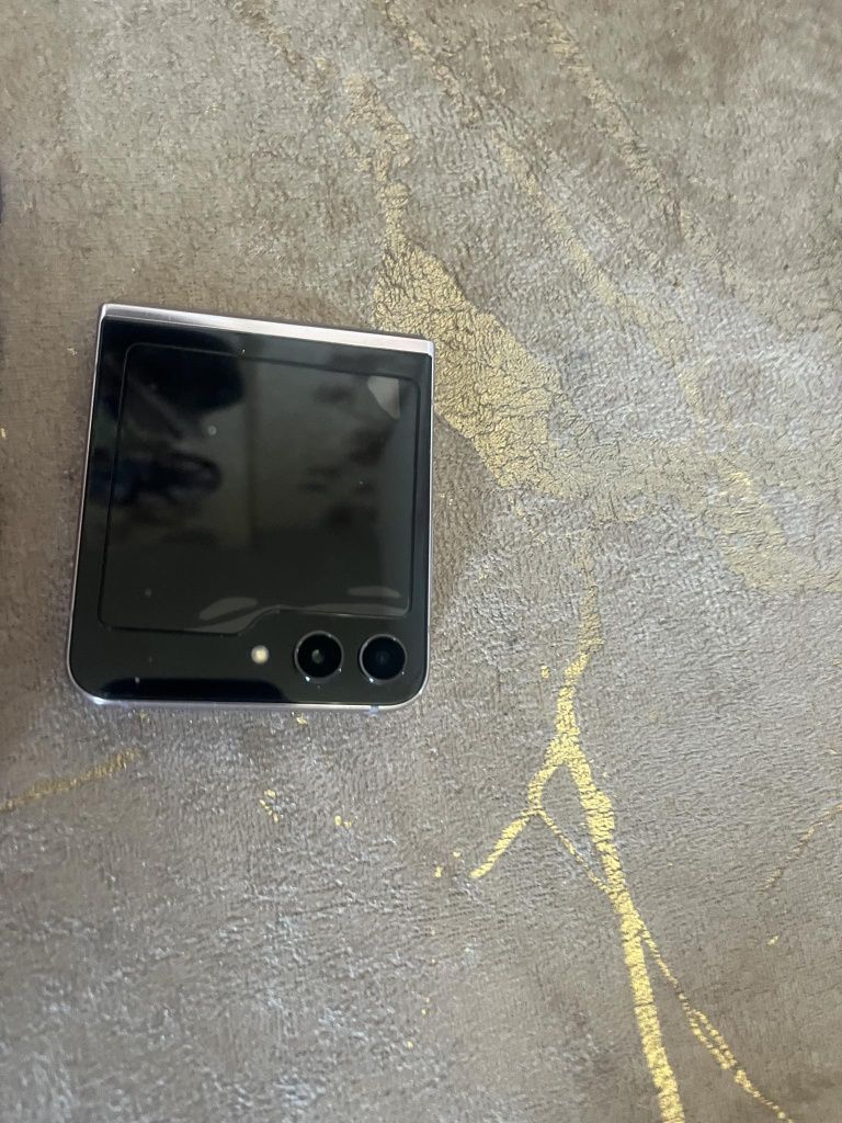 Samsung Zflip 5 розов