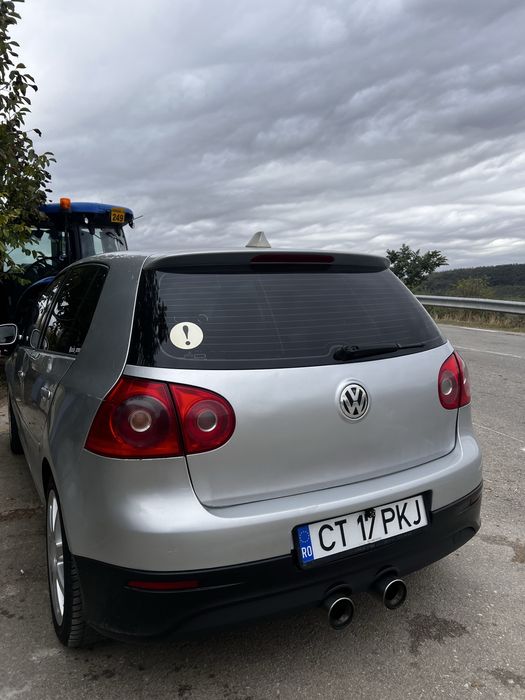 Golf 5 pachet GTI  1.9 tdi 105cp automat