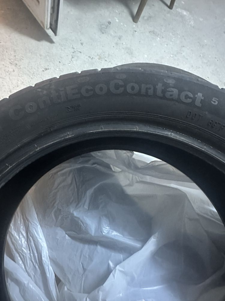 Vand 2 anvelope Continental 205/50/R17