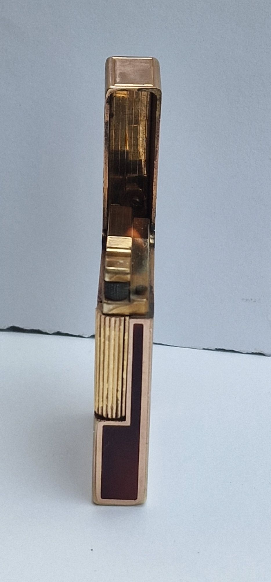 Запалка Dupont .