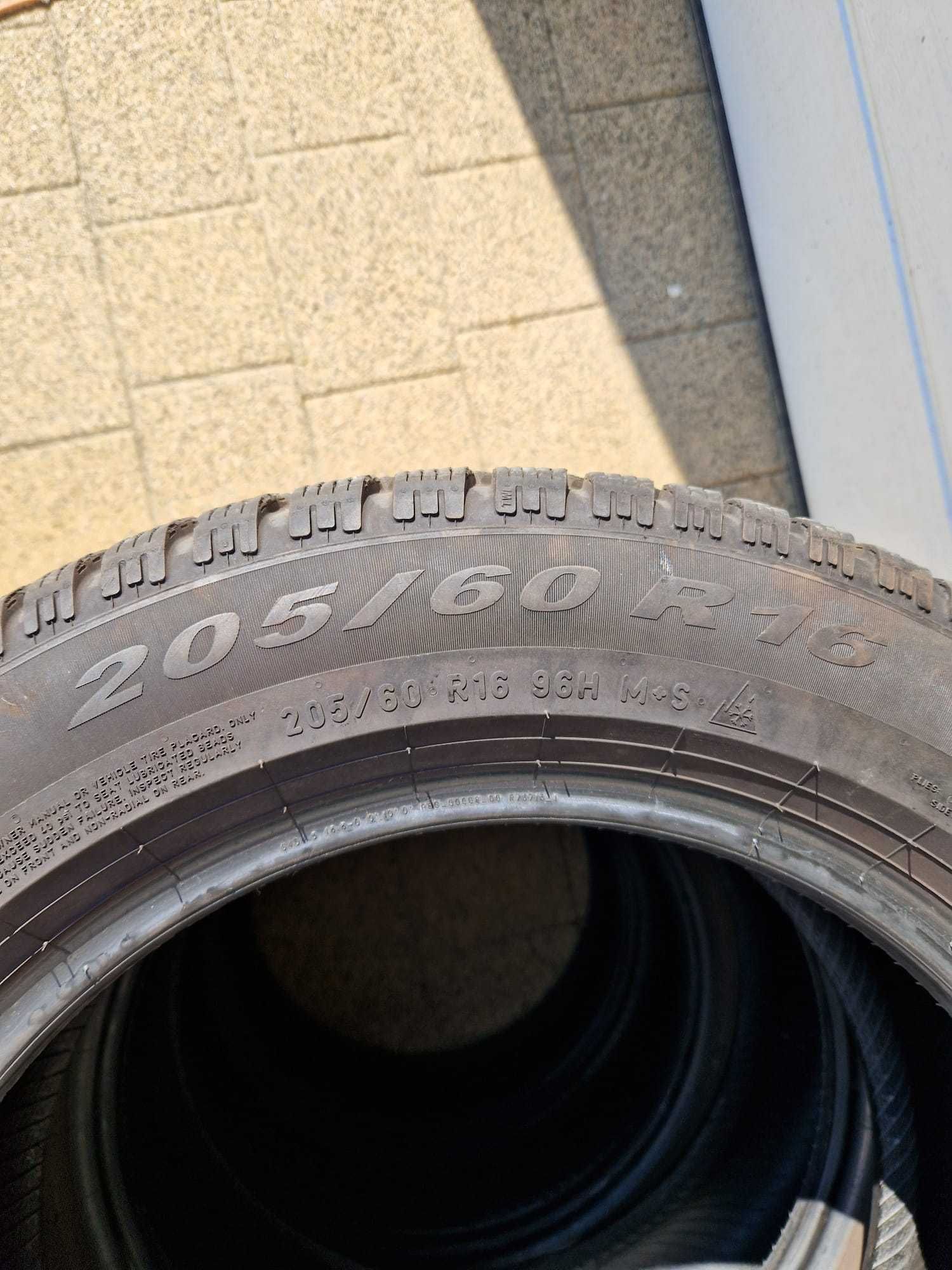 Set 4 anv. iarna Pirelli Winter 2, 205 60 R16 96H XL. DOT 38-2023