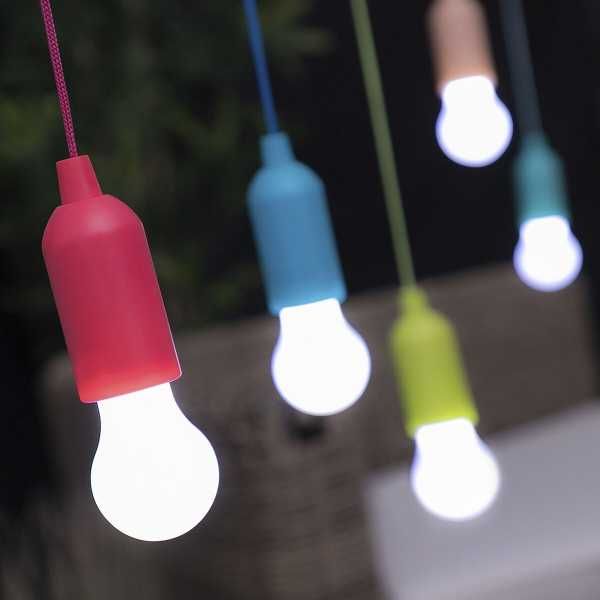 Bec LED portabil, functionare pe baterii, cu intrerupator pe cablu