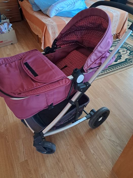 Vând cărucior  3 in 1