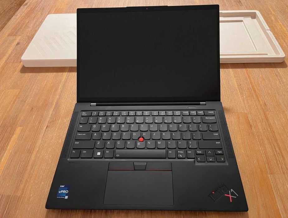 Ультрабук Lenovo ThinkPad X1 Carbon Gen 11 i7-1365U 32/512G FHD+ EN