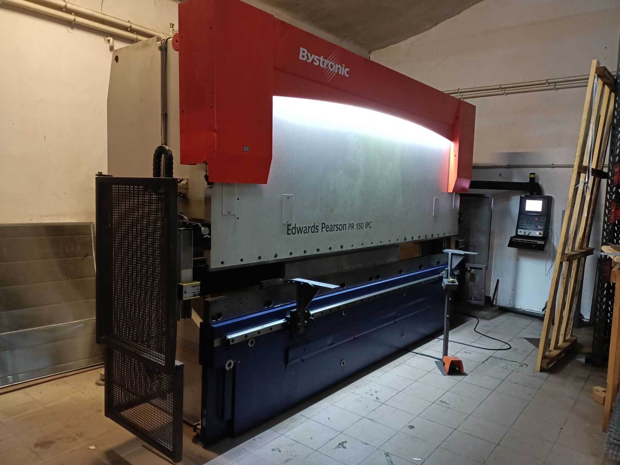 Abkant Bystronic CNC 4100 mm 6+1 axe 150 tone