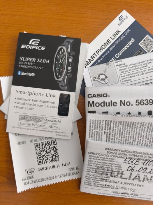 Часовник Casio EDIFICE EQB-1100D-1AER