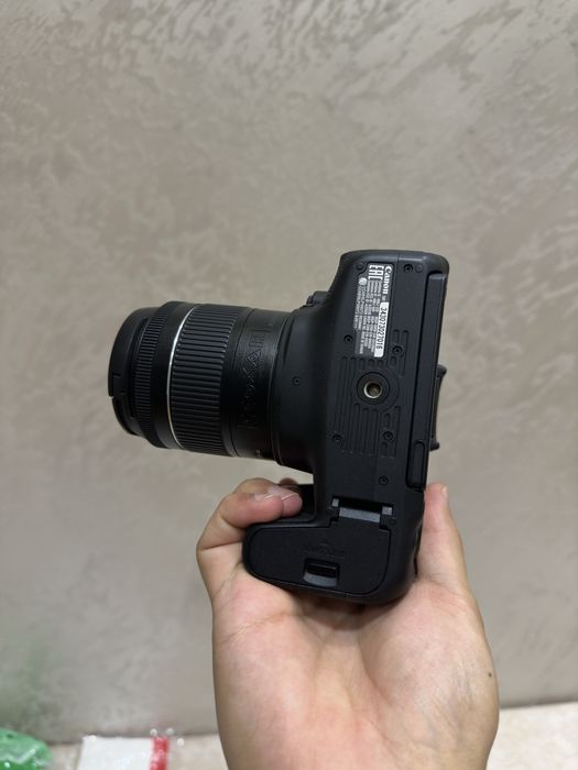 Canon Eos 800D СРОЧНО