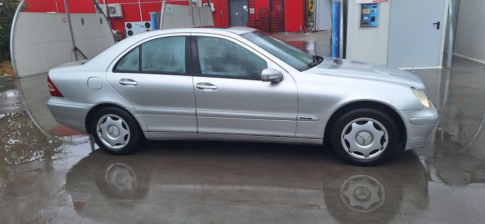 mercedes  c200 cu gpl si vectra b