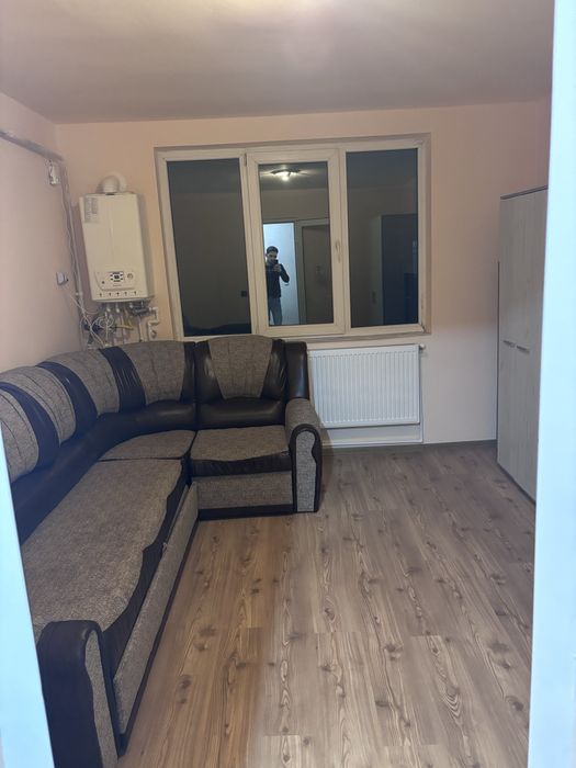 Vand camera camin/închiriez 800 lei