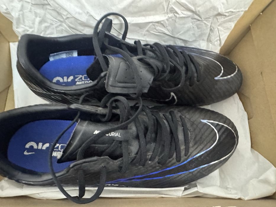 Ghete fotbal nike vapor 15 noi marimea 42 vreau seriozitate!!