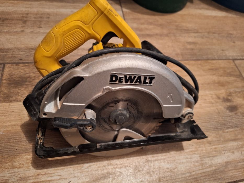 Vând scule profesionale