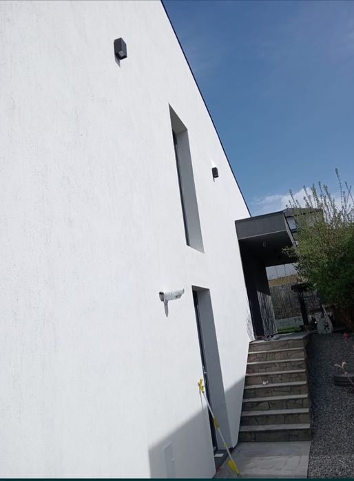 Execut lucrări de construcții interior exterior
