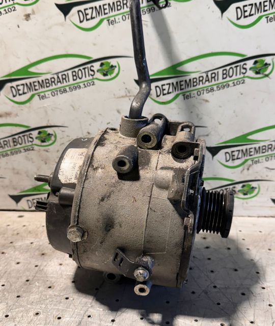 Alternator A0001502550 Mercedes-Benz C-Class W203/S203/CL203 seria Se