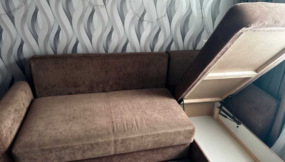 Продам диван б/у