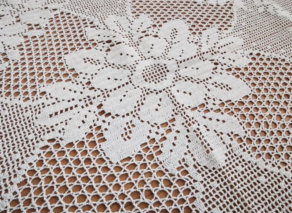 Ръчно плетени покривки на една кука