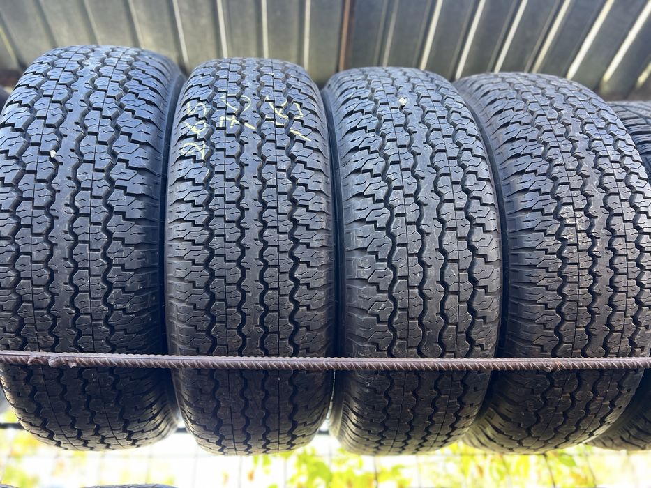 Set anvelope noi AT 265/70R16 Dunlop!