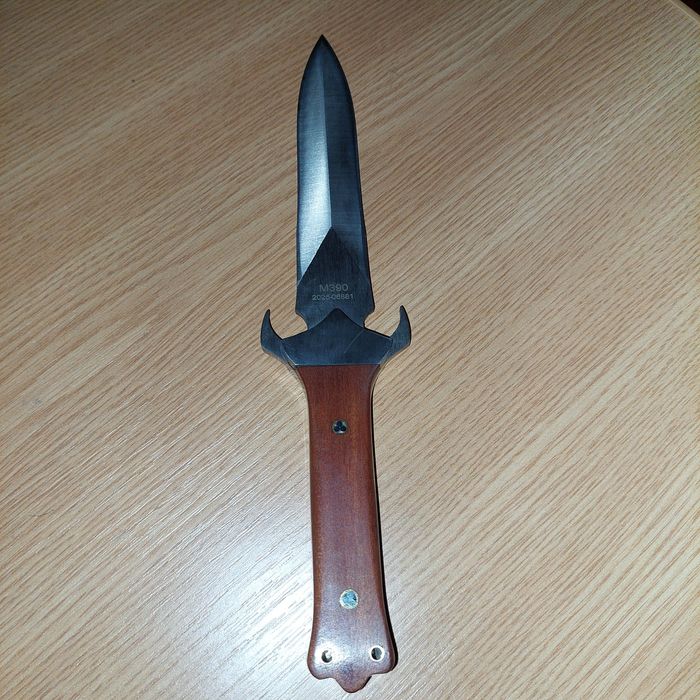 Cutit cu teaca lama doua taisuri