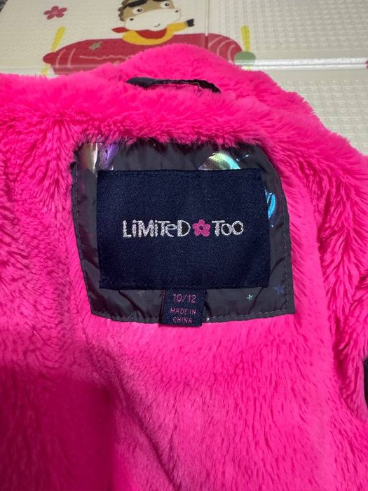 Куртка на девочку в отличном