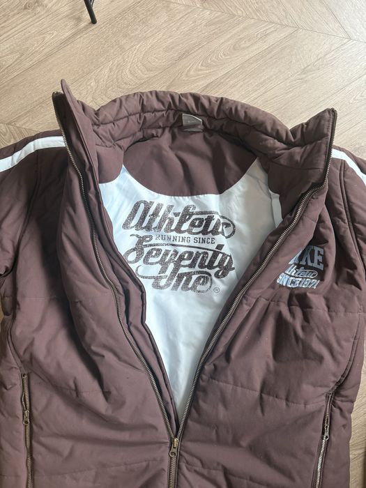 Geaca groasa vintage Nike