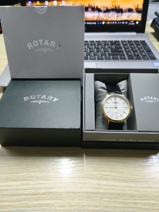 Продам обсолютно новые часы rotary