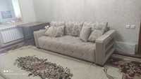 Мягкий диван из качественной ткани