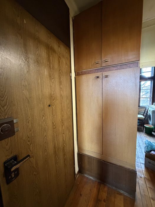 Гардероб с надстройка