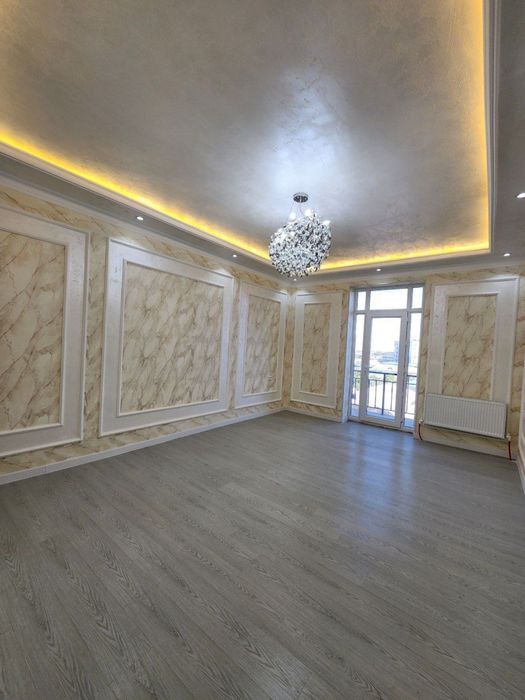 2 xonali kvartira sotiladi