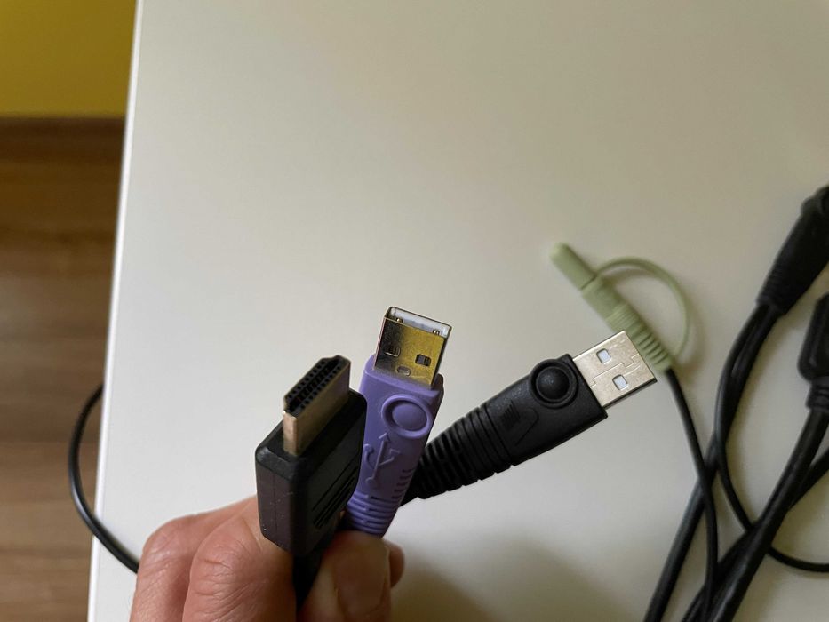 Switch KVM USB HDMI Audio/Video 2 porturi Aten CS692 - 2 PC pe monitor