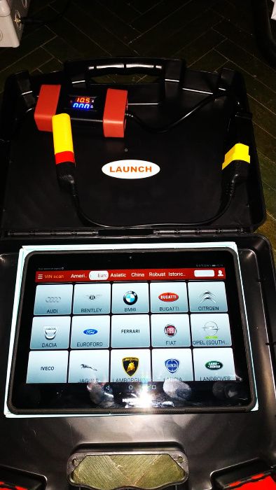Tester auto Launch Turisme + Camioane, Tableta 10 inch inclusa