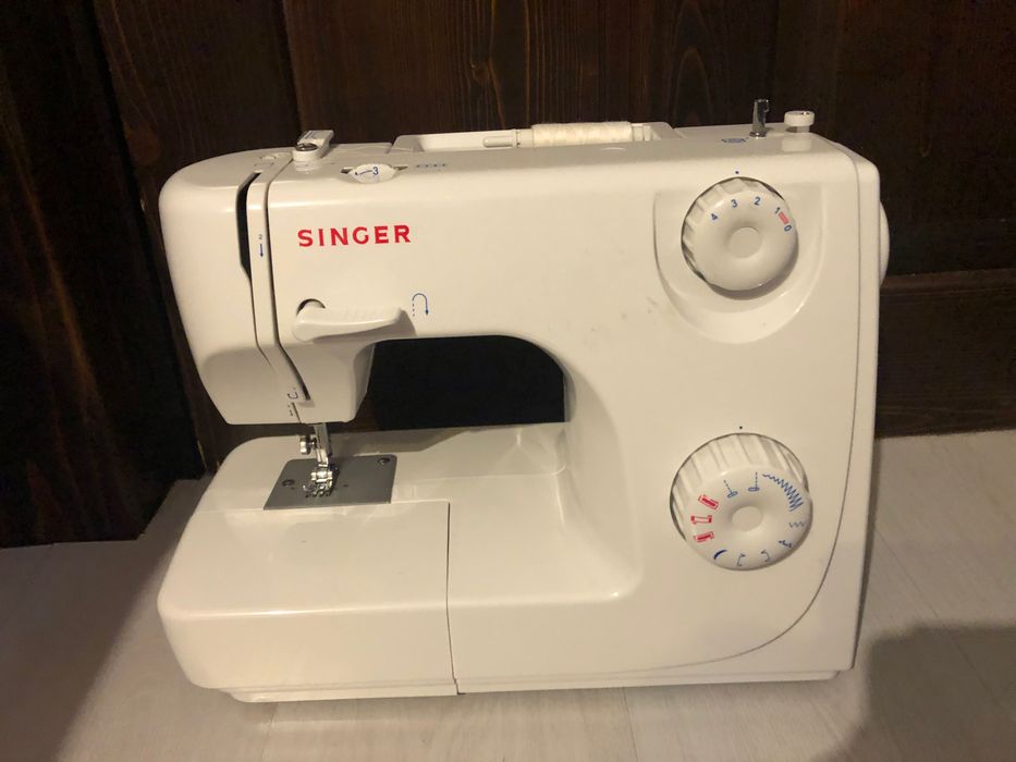 Mașina de cusut Singer