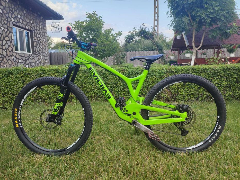 Bicicleta downcountry XC Evil following v1 (TrekSpecialized)