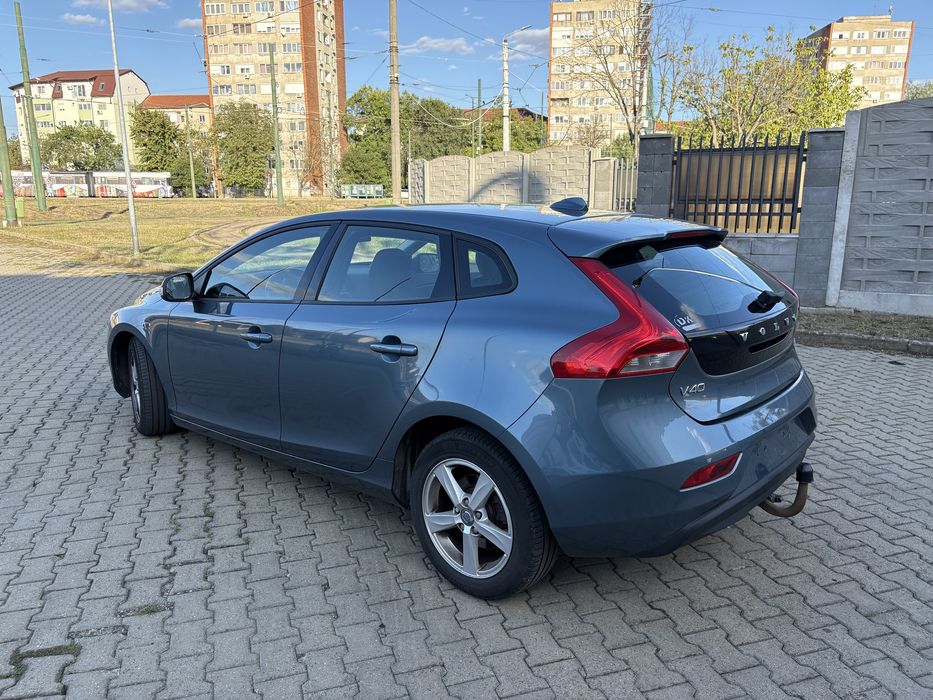 Volvo V40, automat, 2013, euro 5, 1.6 diesel