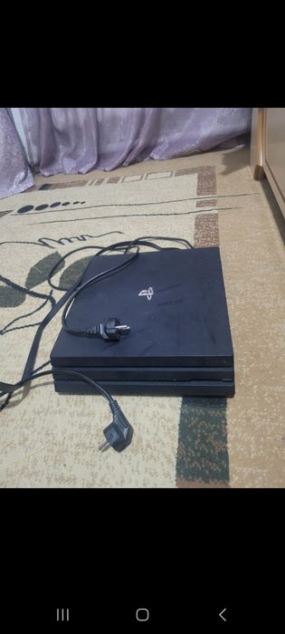 Пс4 про 1тб+телевизор подарок