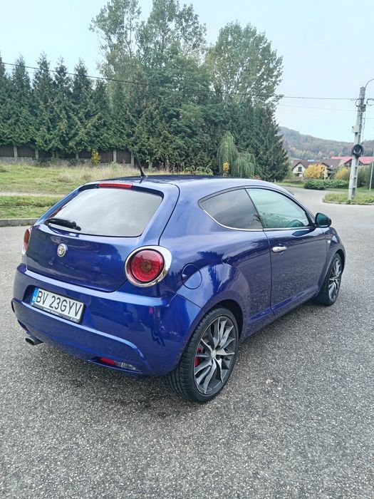 Vând Alfa romeo mito